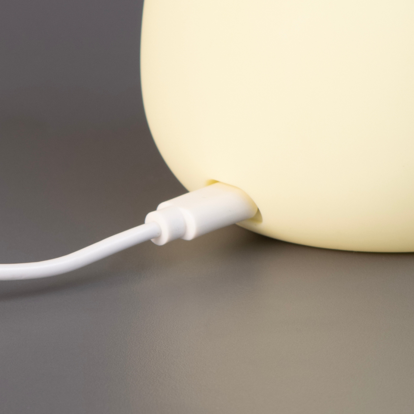 LIA - MANGO LAMP (ACCU) GROEN