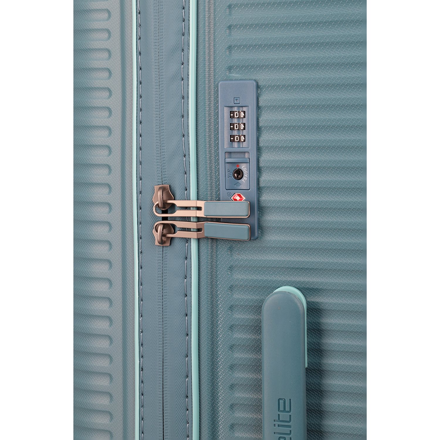 Travelite Roomer 4w Trunk M aqua