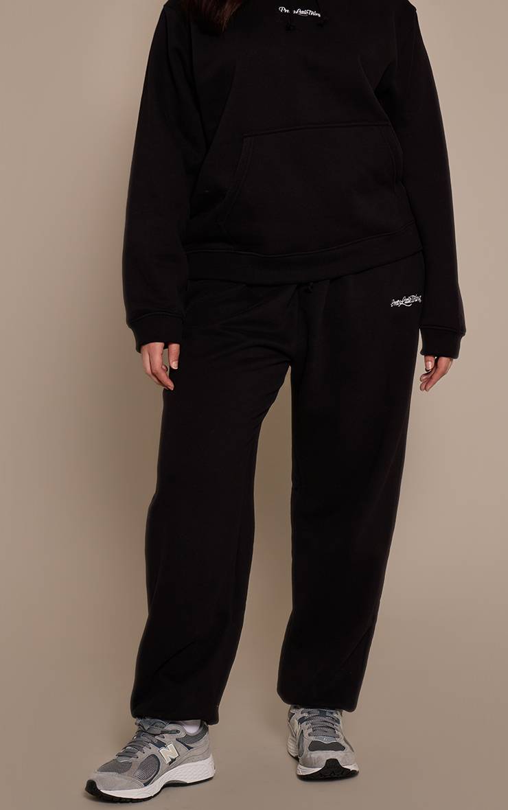 Noir Jogging PrettyLittleThing Plus Basic