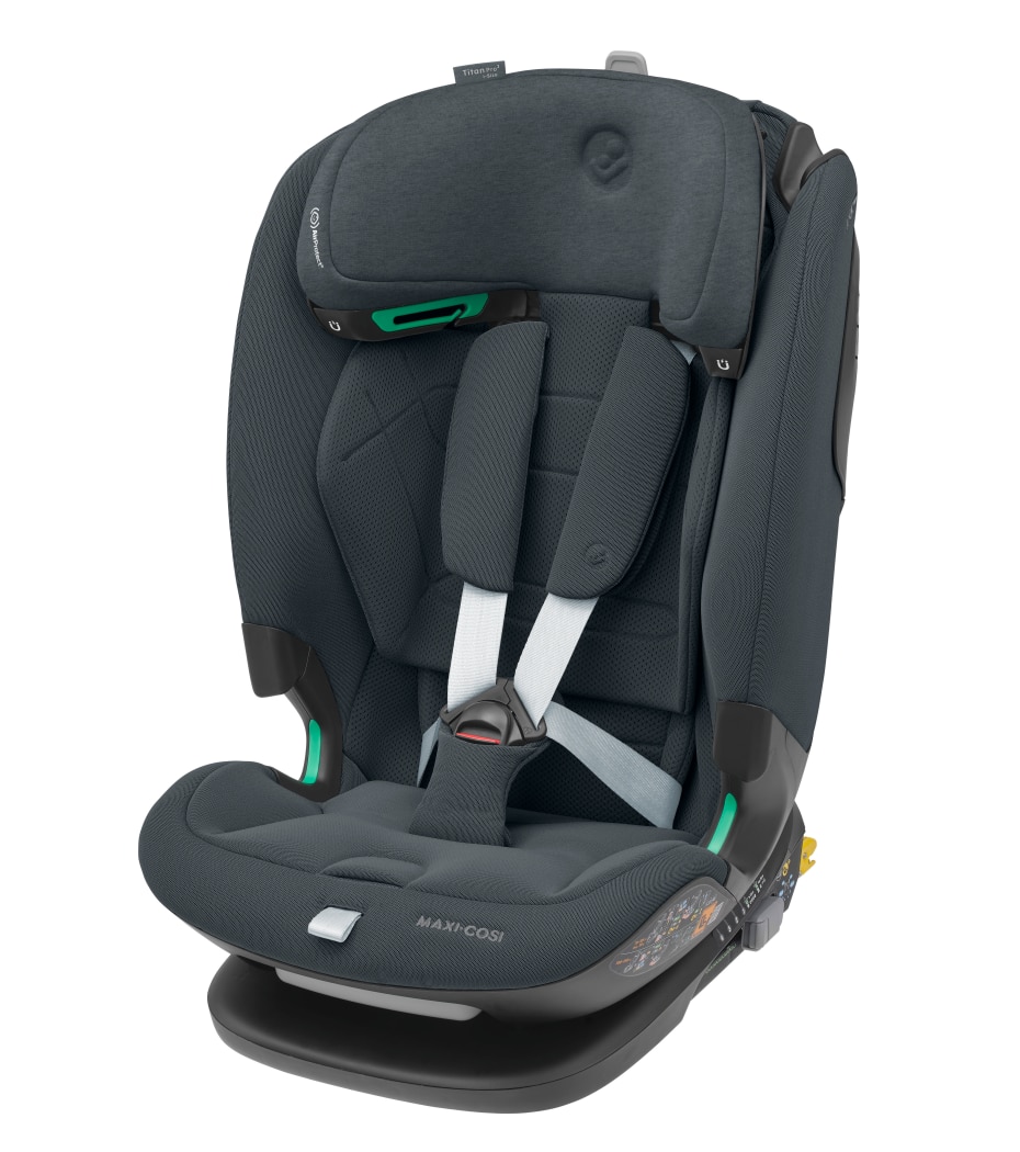 Titan Pro i-Size 15 M - 12 Y  76 - 150 cm  9 - 36 kg    G-CELL-Seitenaufprallschutz |    Easy-in-Gurtsystem |    ClimaFlow Temperaturregulierung |    AirProtect®-Sicherheitskissen |
