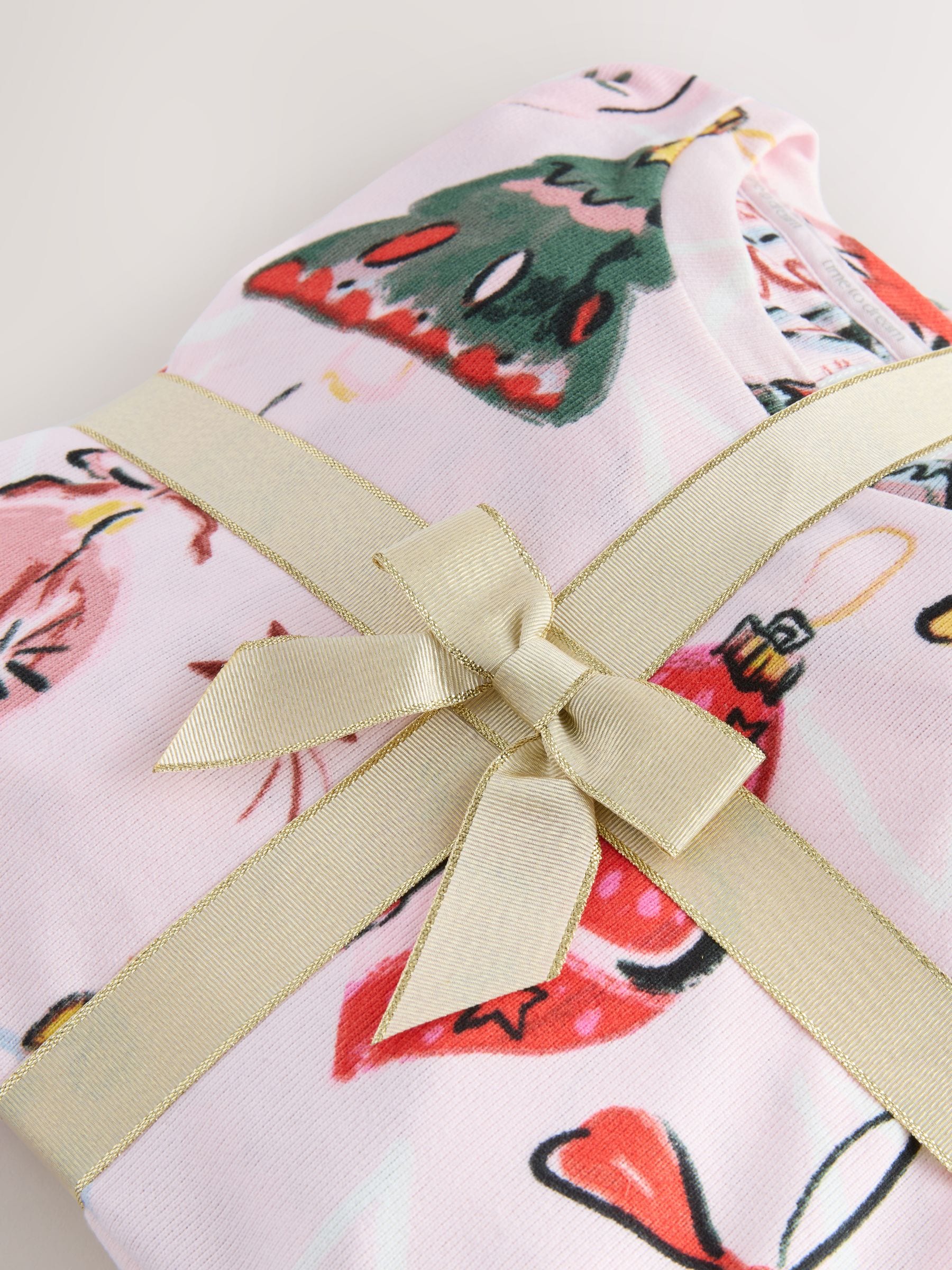 Roze kerstbal - Behaaglijke pyjama met lange mouwen