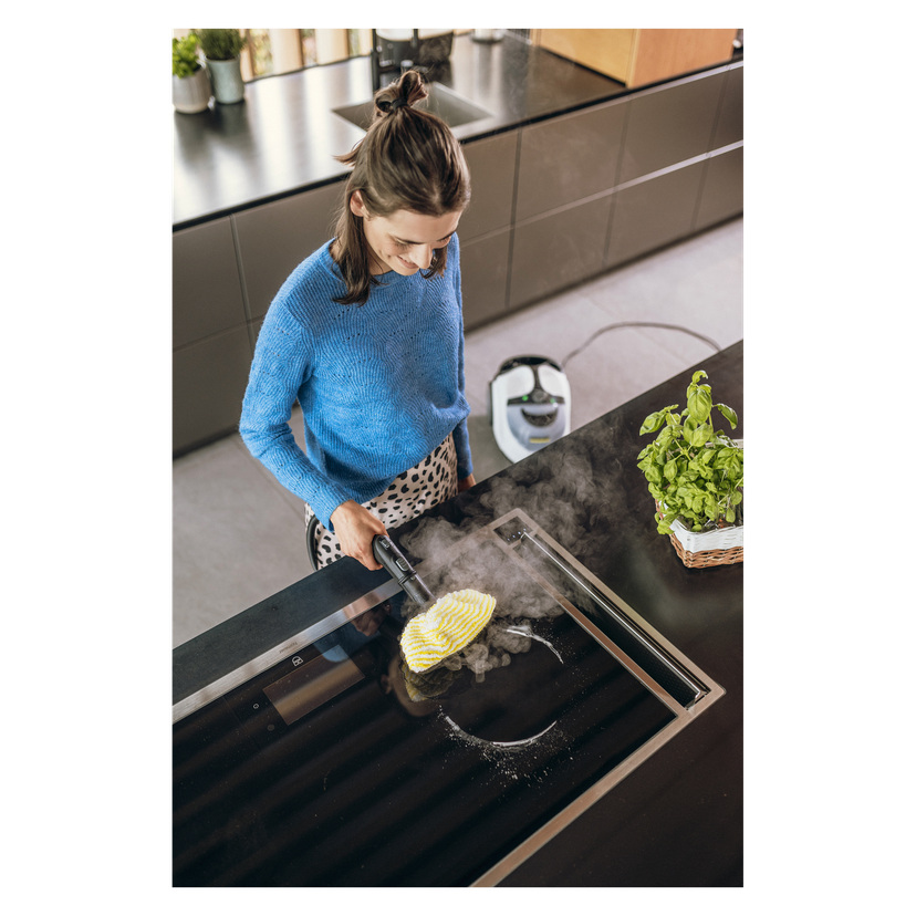 Kärcher dampvasker med gulvvaskesett + dampstrykejern 10 deler 2250 W 4,2 bar