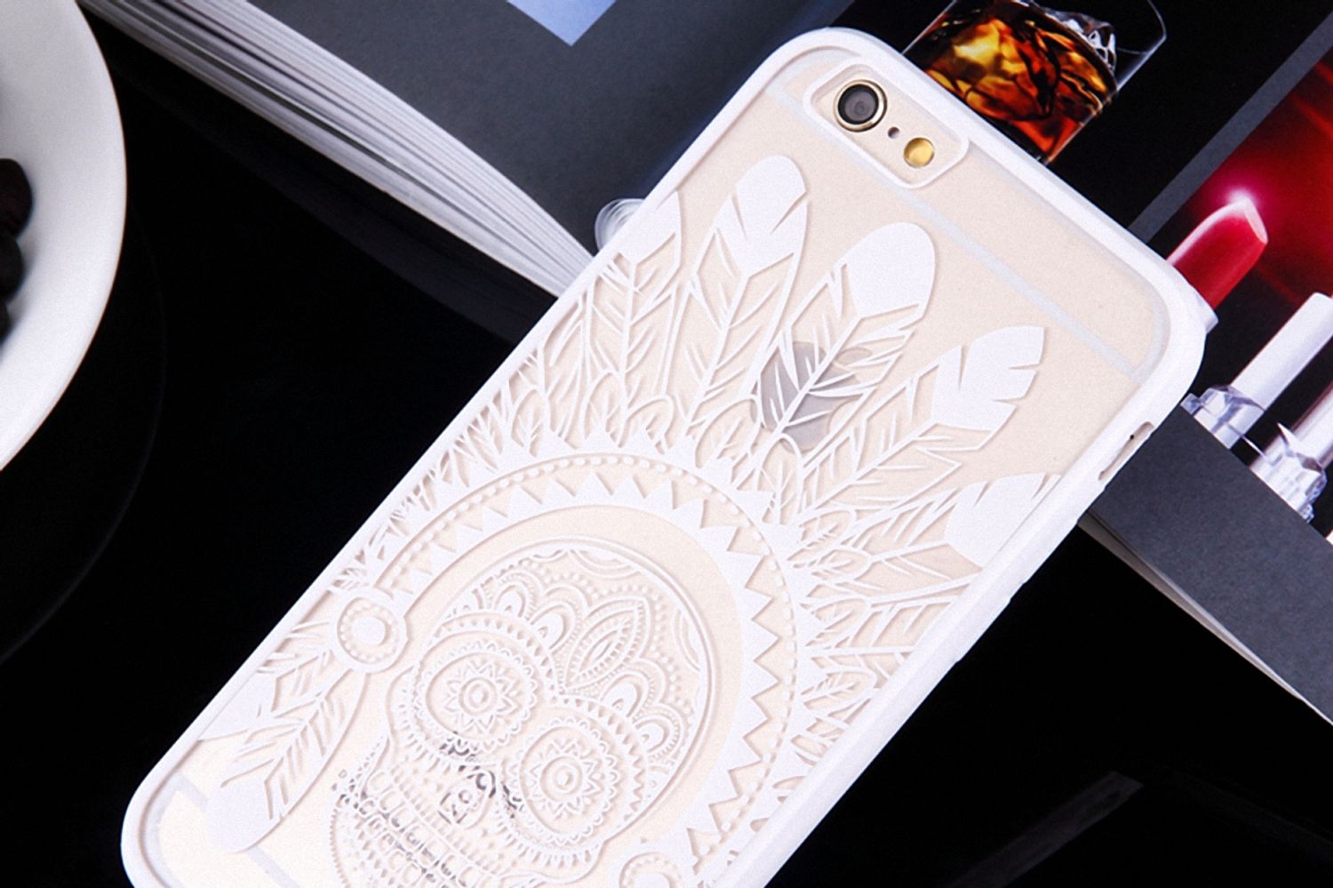 Apple iPhone 6s Plus Handy Hülle Mandala Case Schutz Motiv Federn Totenkopf Weiß