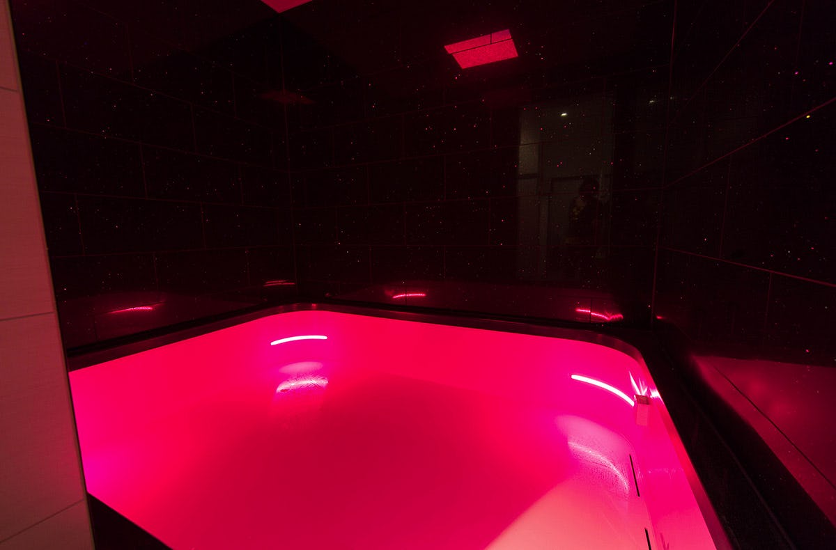 Floating für Zwei im Becken in Wildeshausen als Geschenkidee