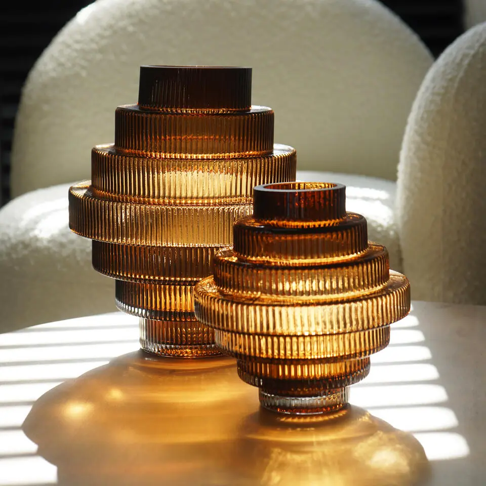 QUVIO Vaas – Glas – Bruin – Maat L
