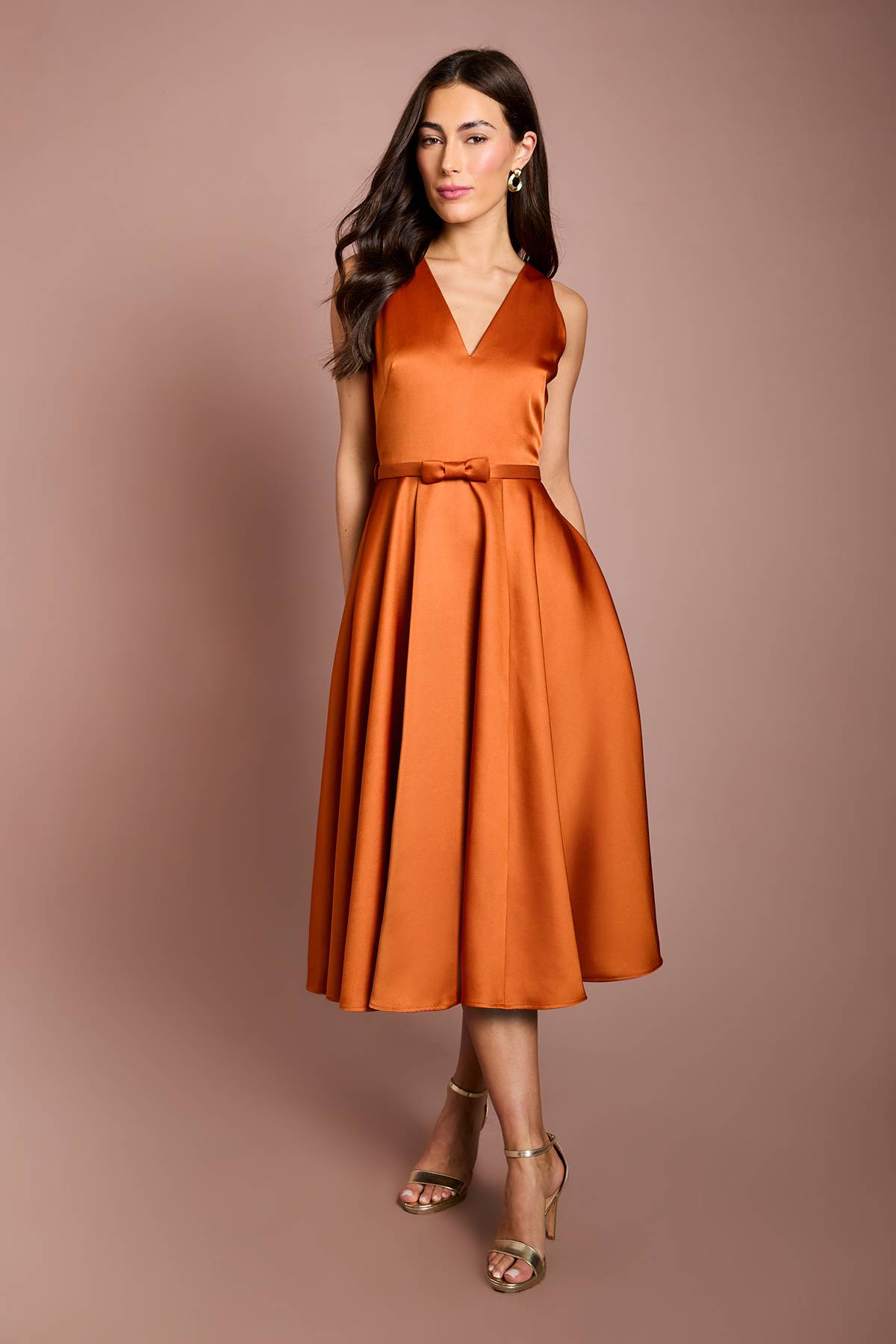 Coast Robe Midi À Col En V Avec Nœud Et Jupe Volumineuse