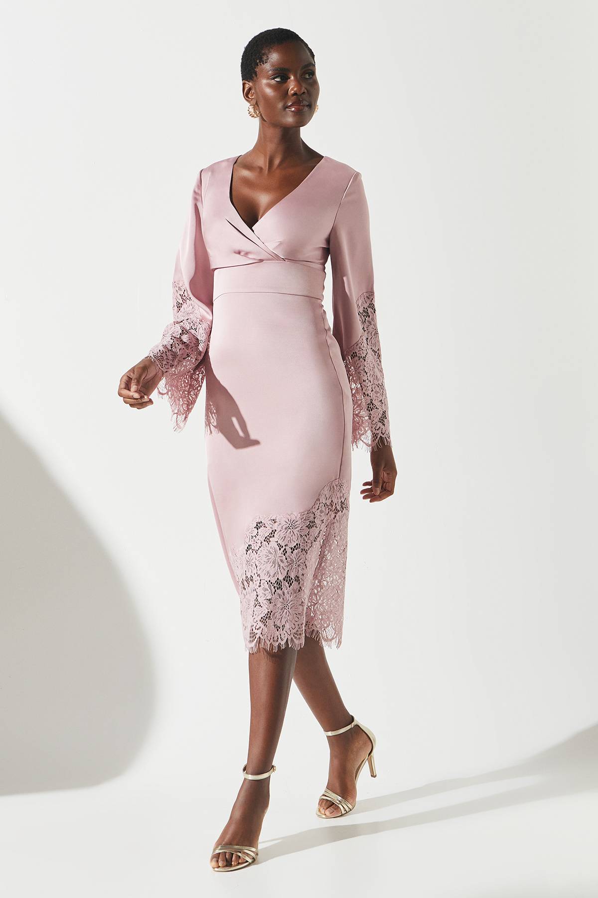 Coast Robe Portefeuille en Satin à Panneaux de Dentelle