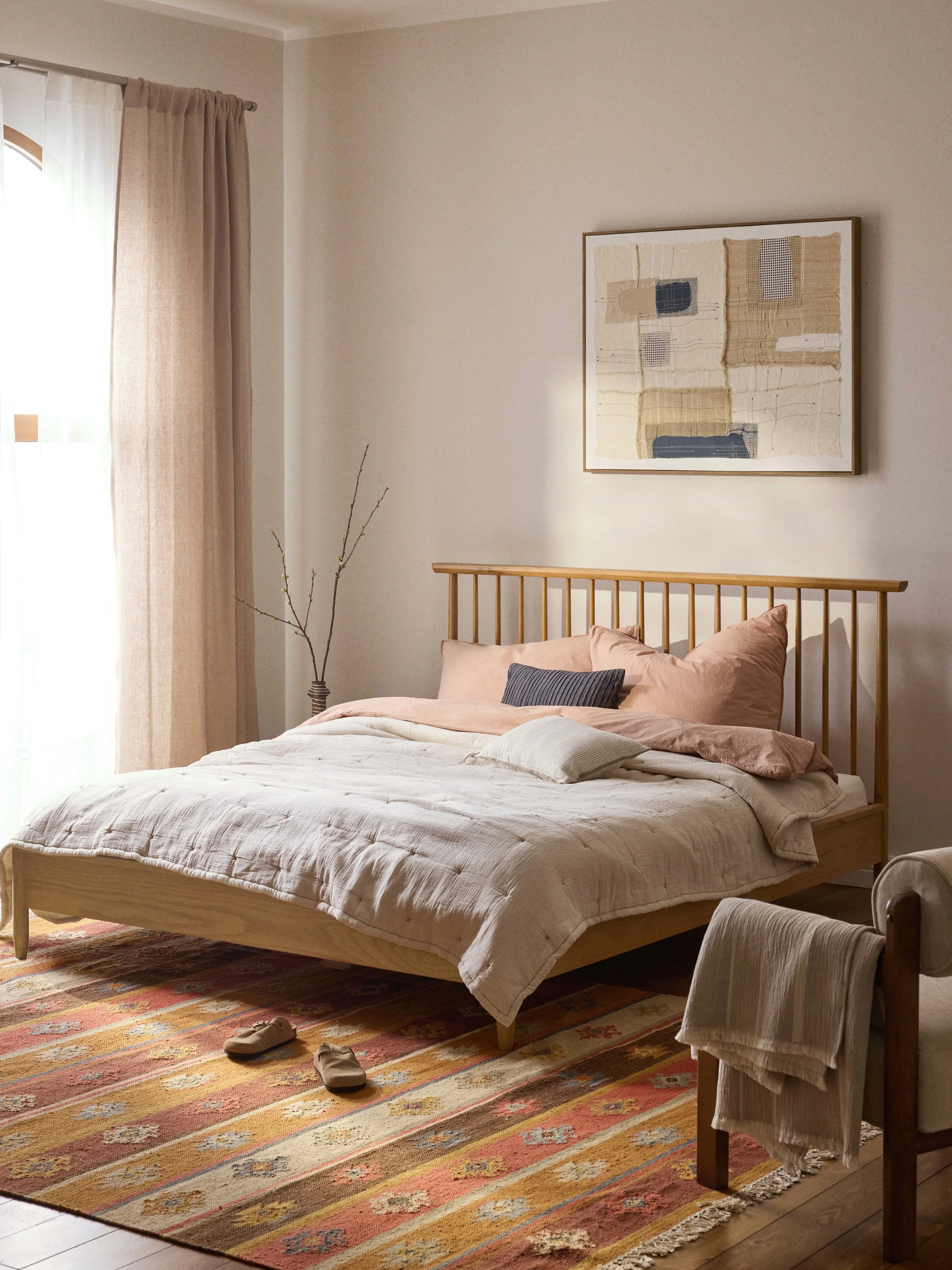 Houten bed Windsor met hoofdeinde van grenenhout