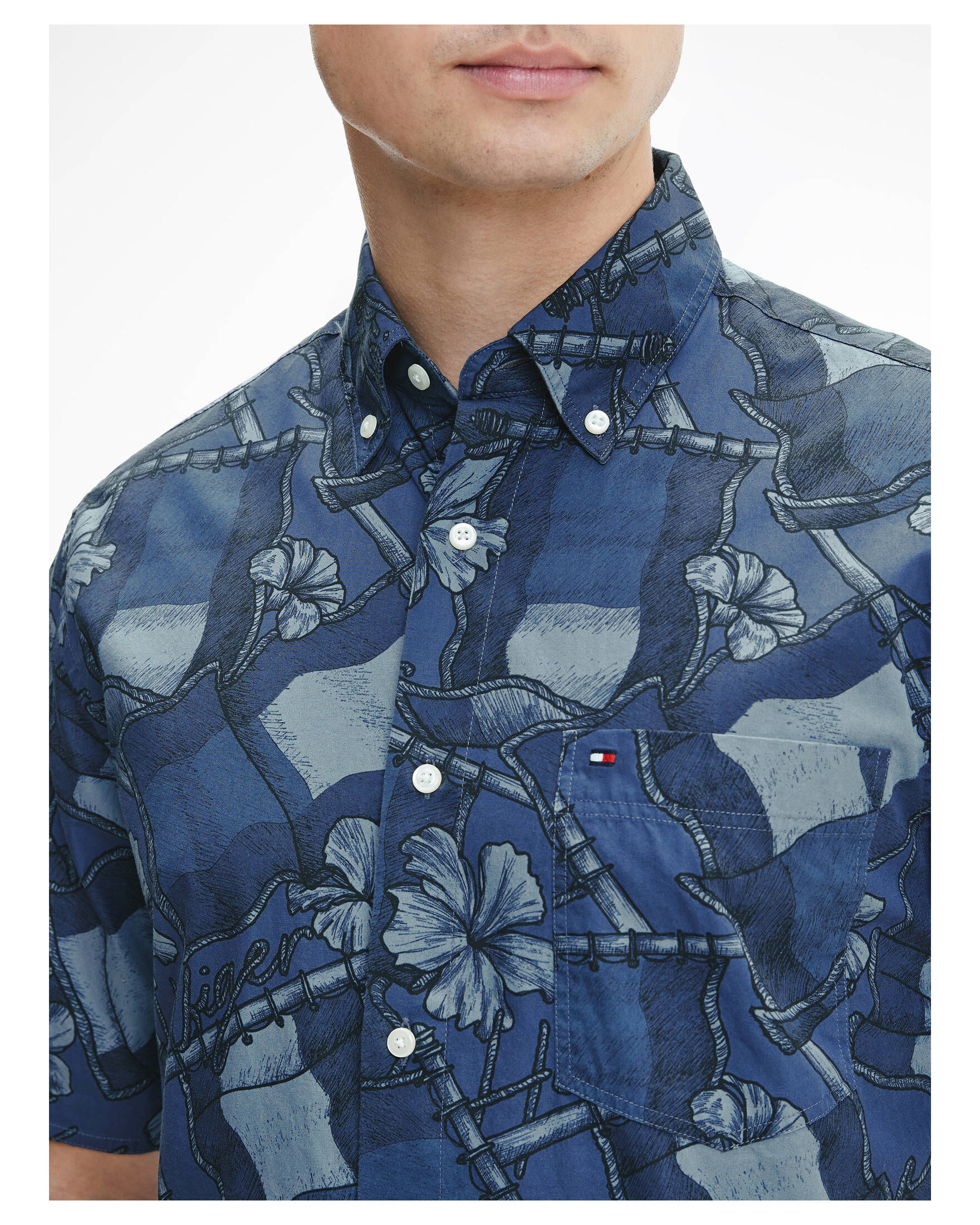Tommy Hilfiger| Herren Freizeithemd CASUAL WAVY FLAG PRINT SHIRT Kurzarm