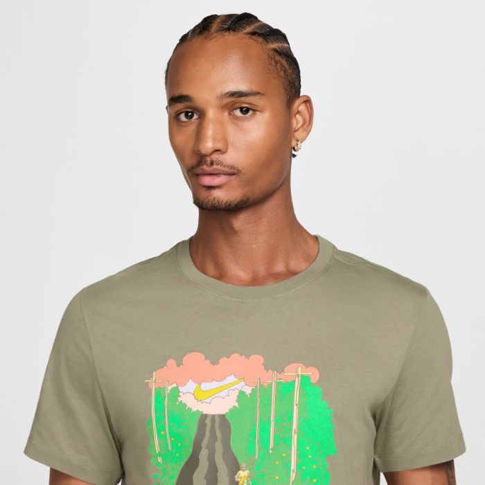 Nike Herre T-shirts Run IYKYK SS Tee Brun