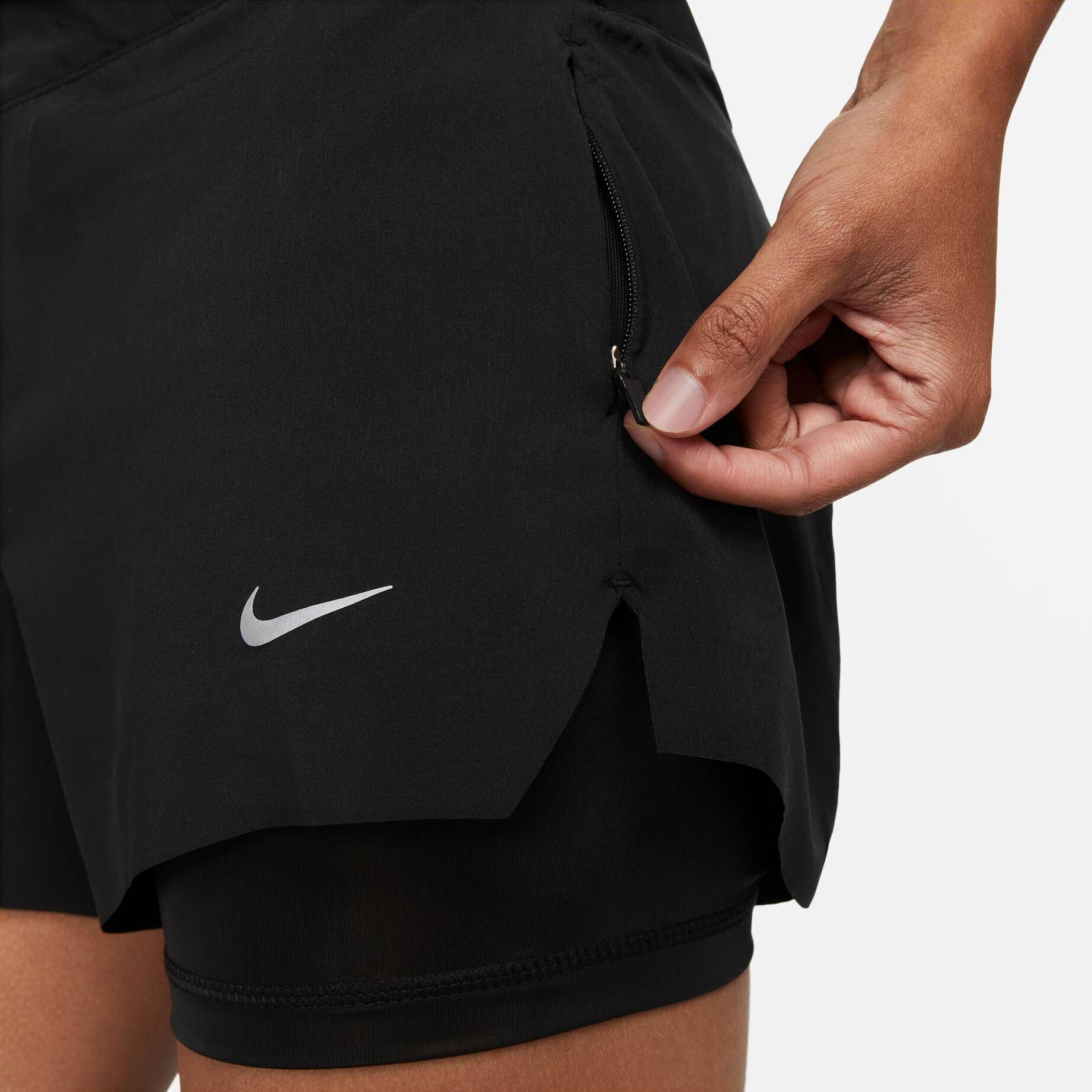 Nike| Damen Laufshorts Dri-FIT Swift
