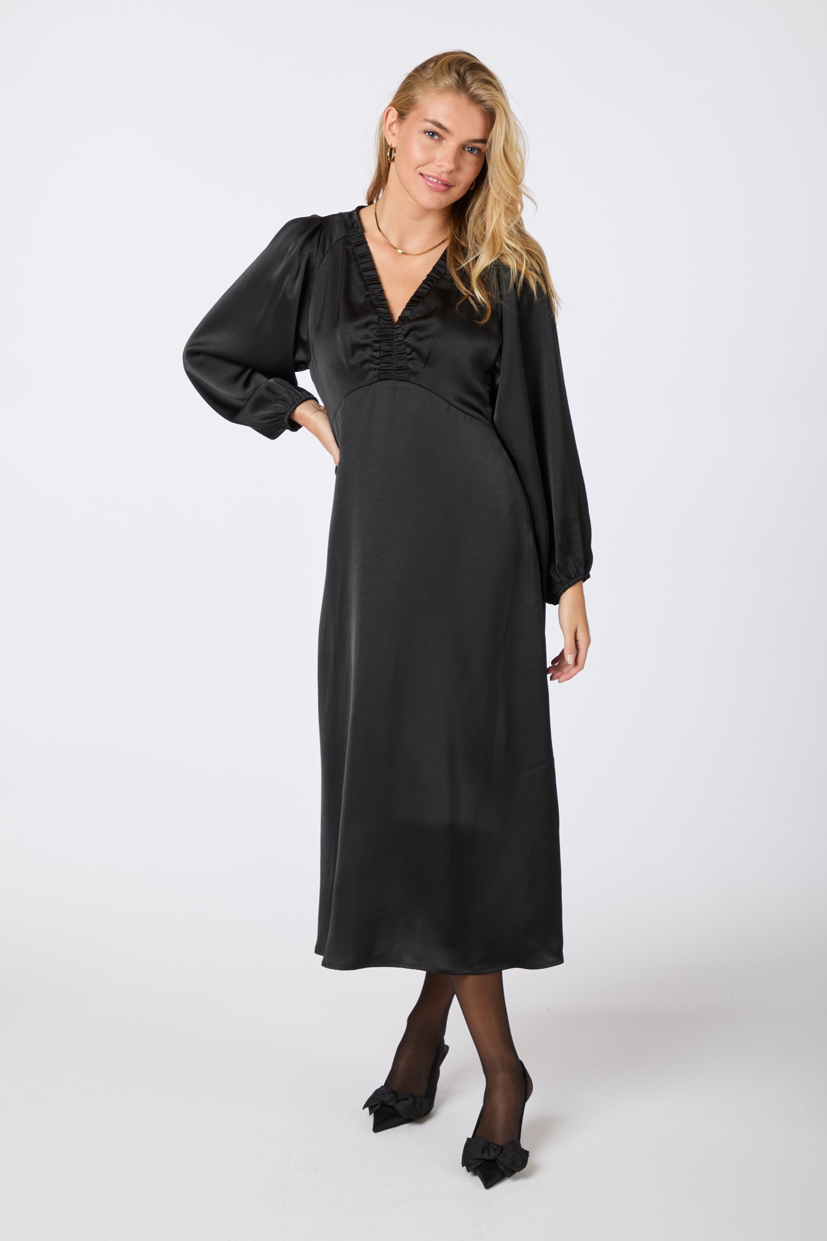 Neo Noir  Isobel Heavy Sateen kjole - sort