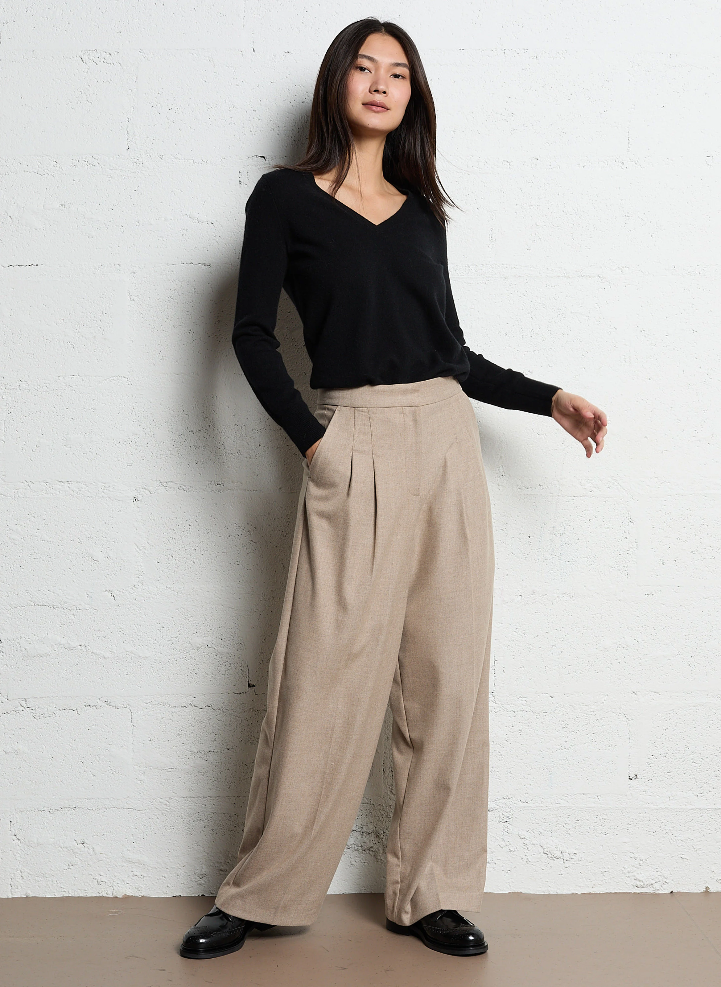Pull droit col V en cachemire | Noir