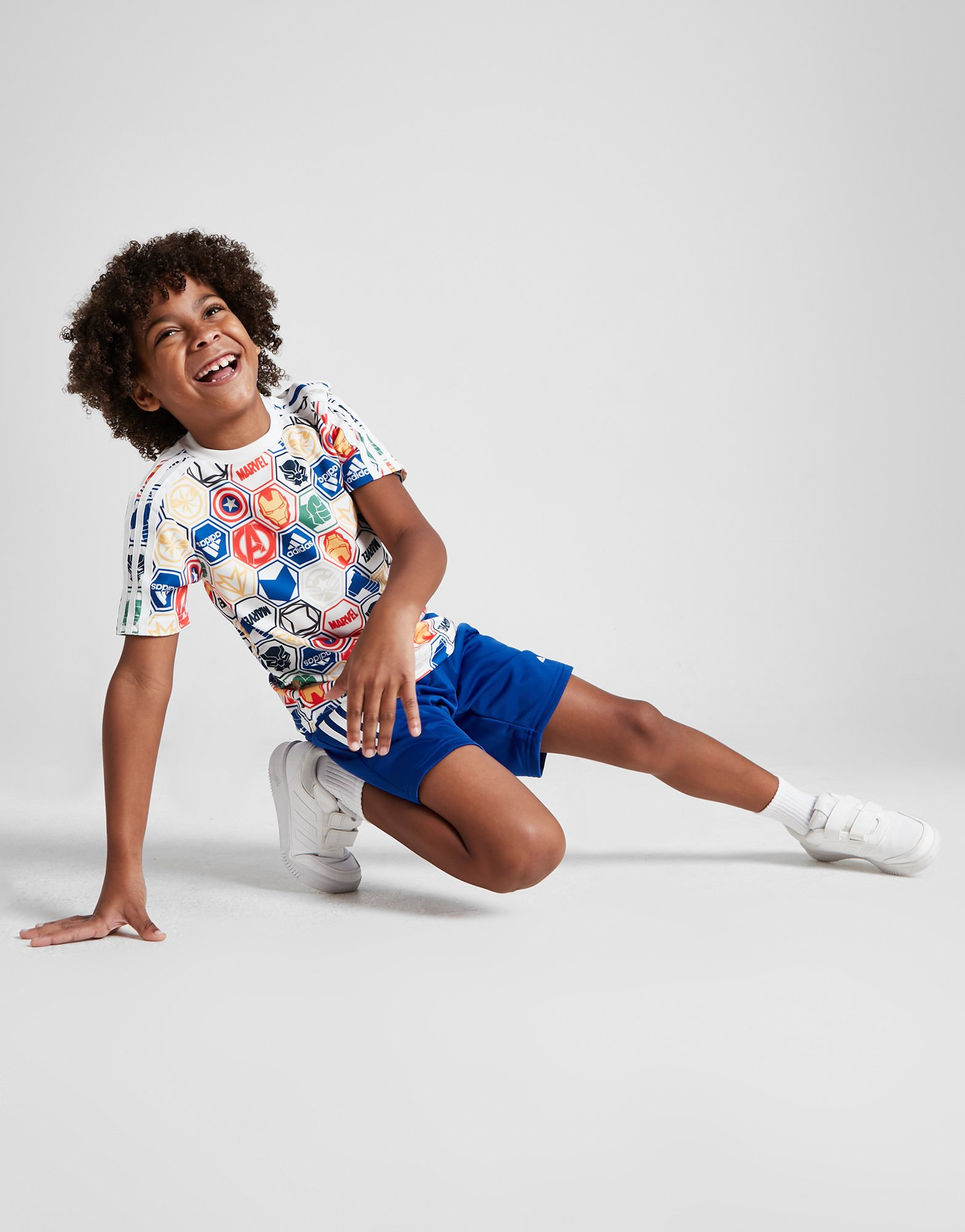 adidas Ensemble adidas x Marvel Avengers