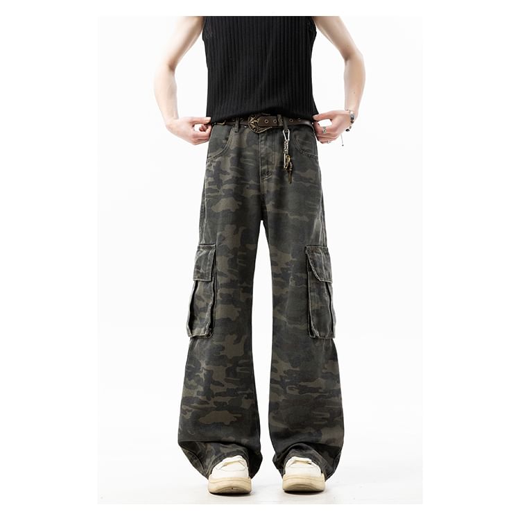 Priam - Cargobroek met hoge taille en wijde pijpen en camouflageprint