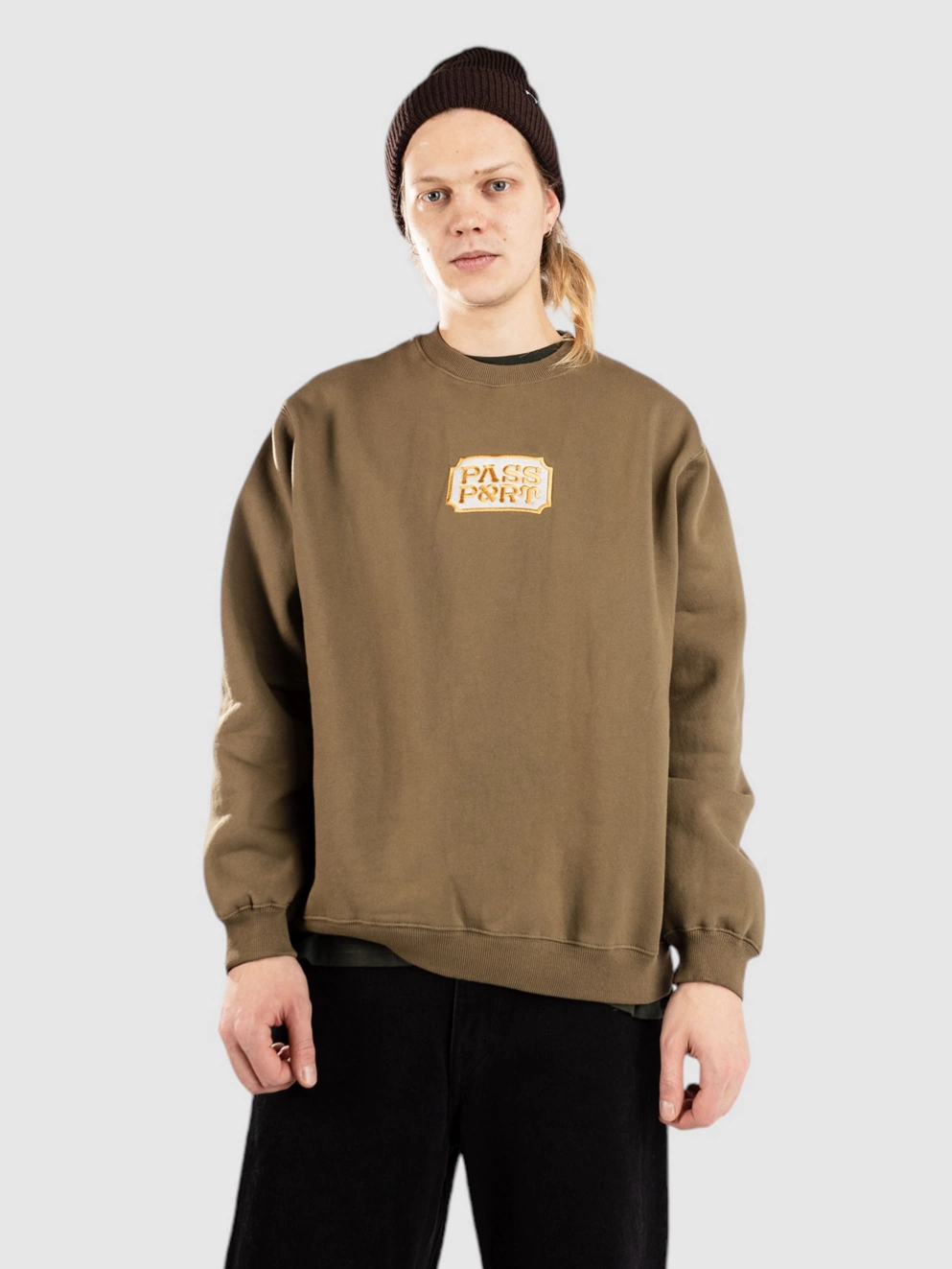 Pass Port Yearbook Logo Sweater olive