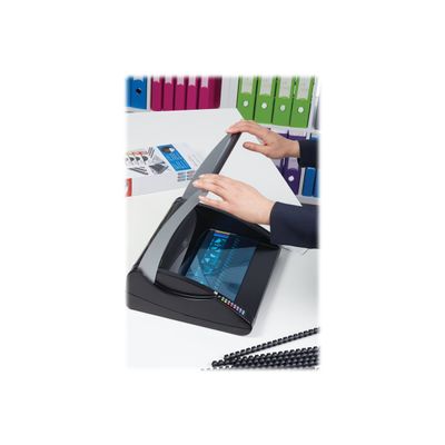 GBC CombBind C200 - machine à relier / relieuse perforeuse manuelle - perfore 20 feuilles - relie 330f