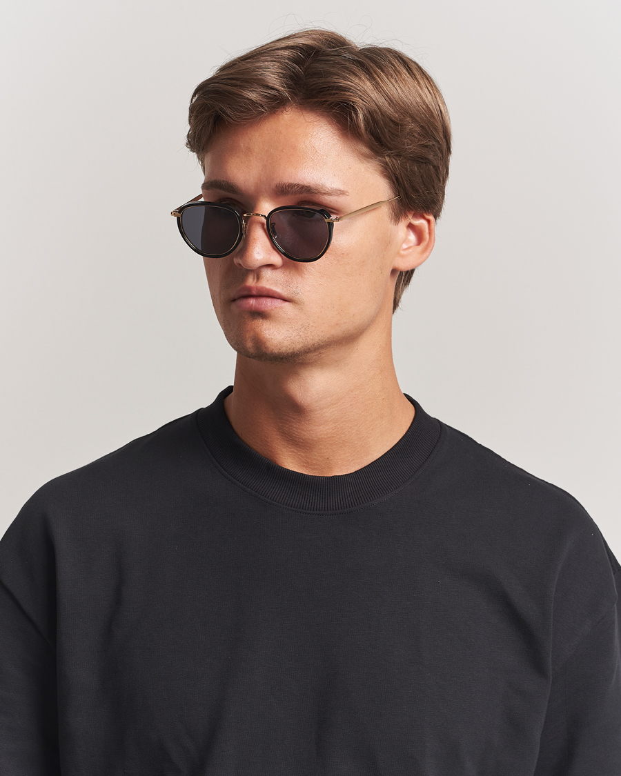 Eyevan 7285 797 Sunglasses Black/Gold