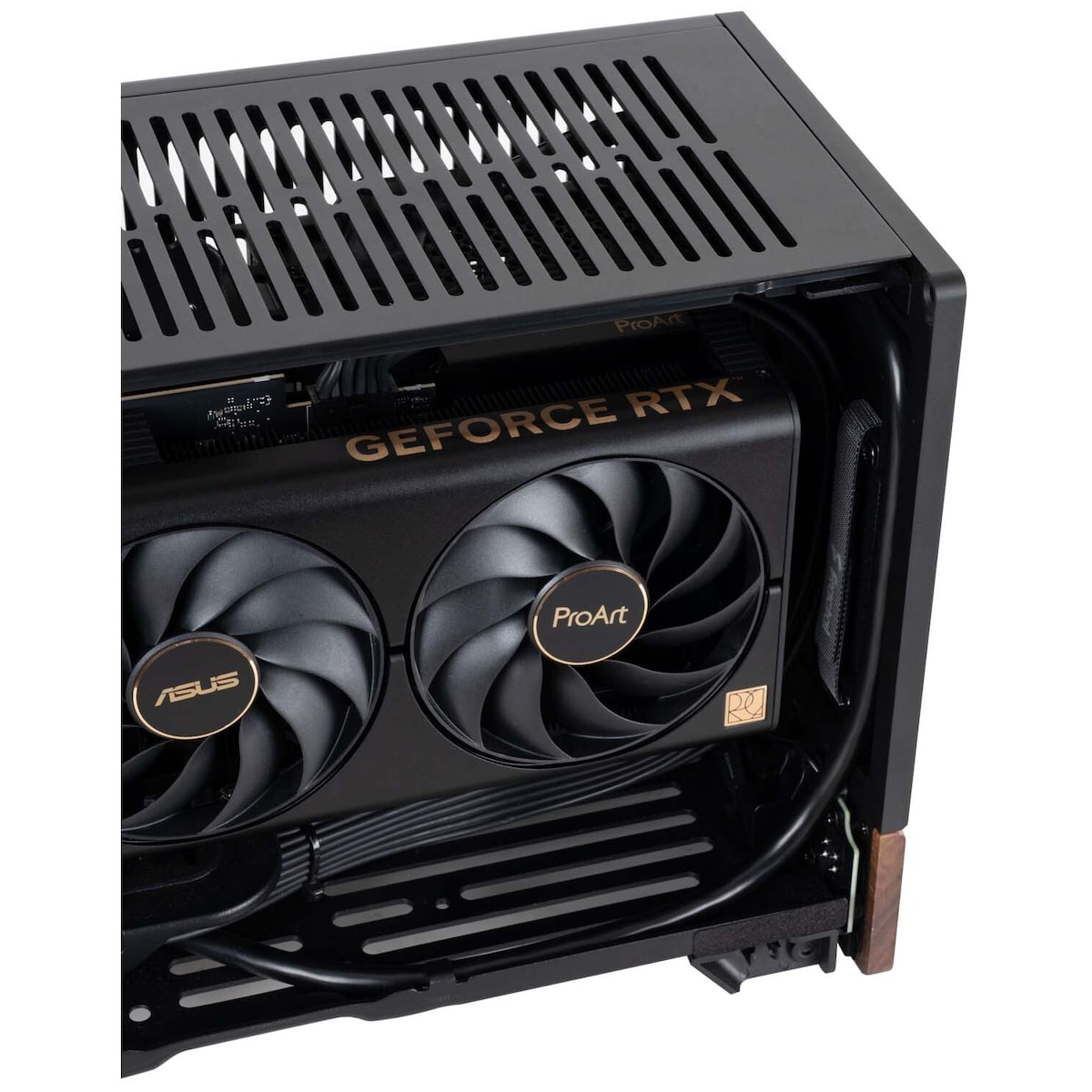 PCSpecialist Terra 100 R7-7X3D/16/1TB/4070S stasjonær gaming-PC (sort)