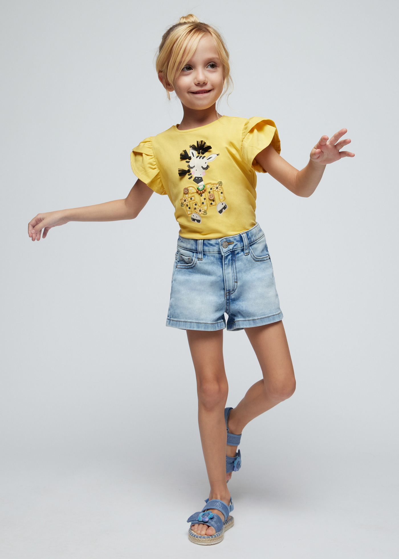 Shorts jeans femininos com lavagem ecológica
