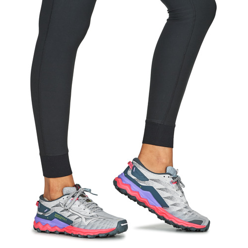 Mizuno - WAVE DAICHI 7 - Gris / Rose