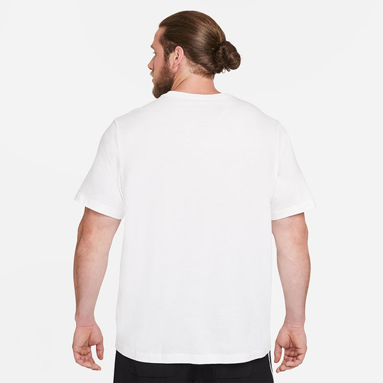 Nike Sportswear Club Tee