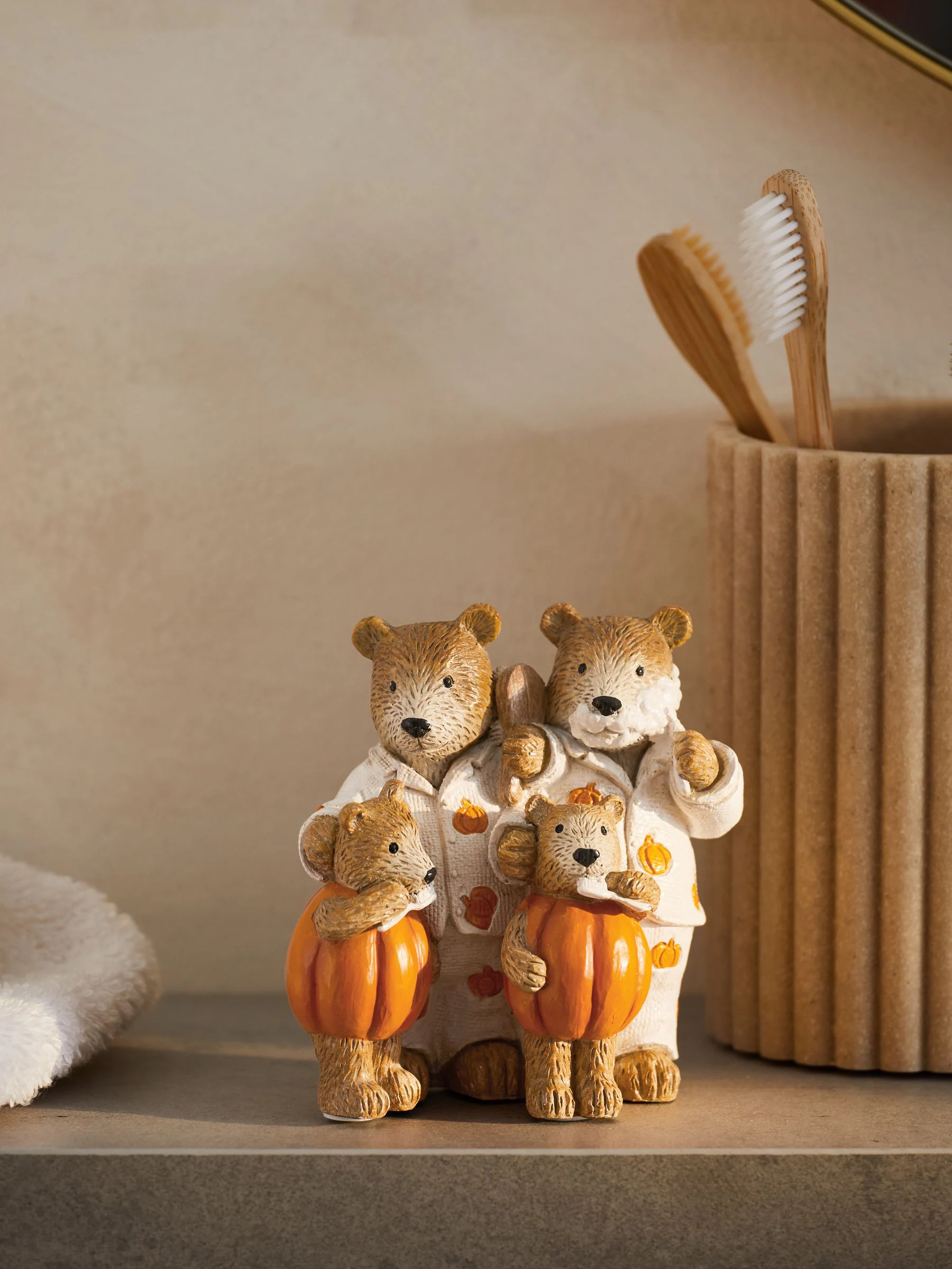 Bertie Bear Familie Pompoen Ornament