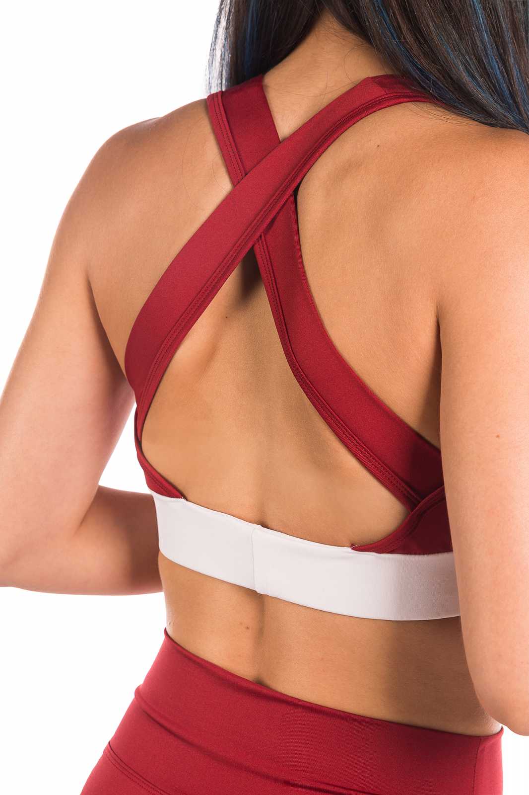 Sutiã esportivo Zumub Tribe Essentials na cor preta.