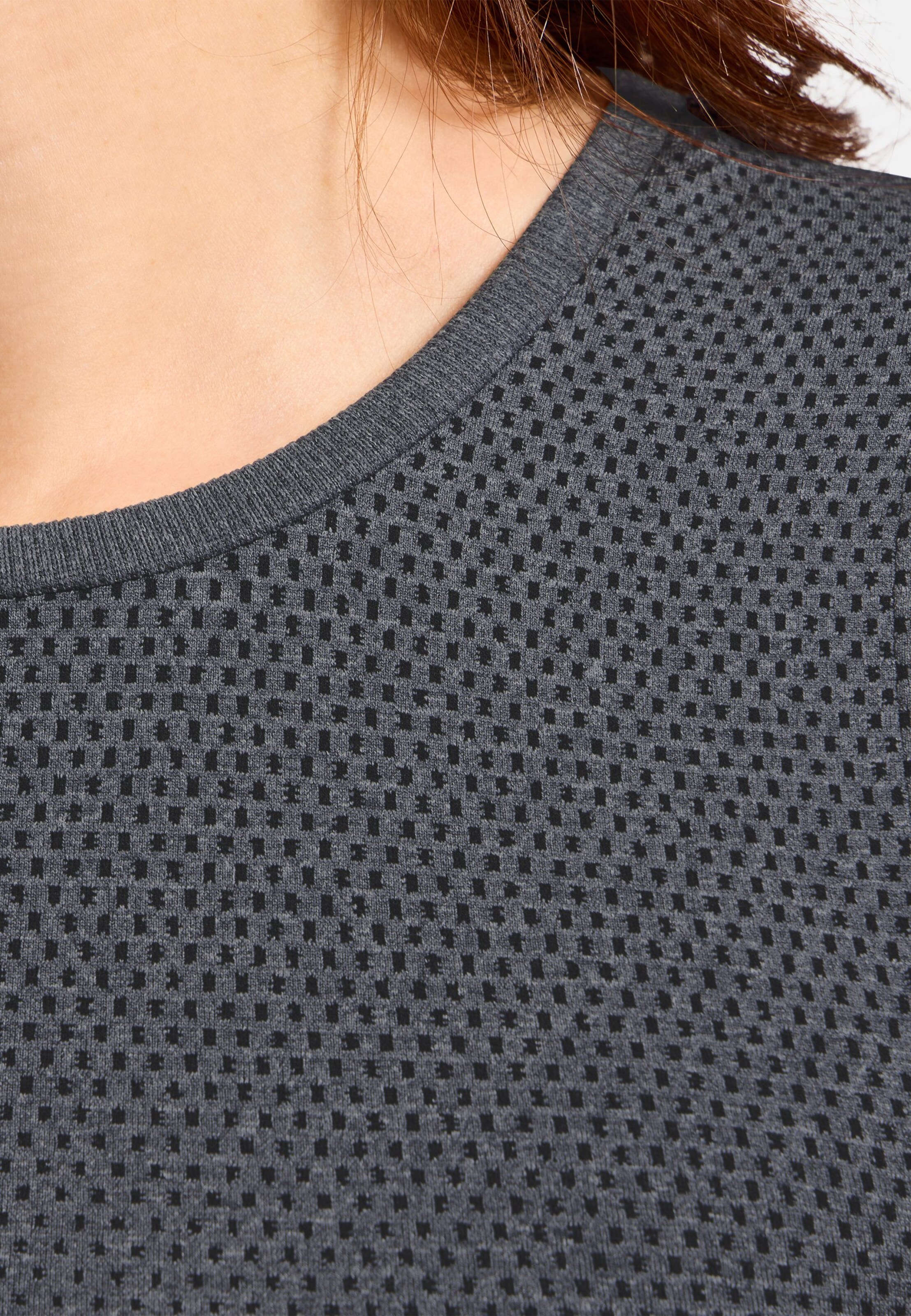 Performance Light Base Layer Singlet in grey melange
