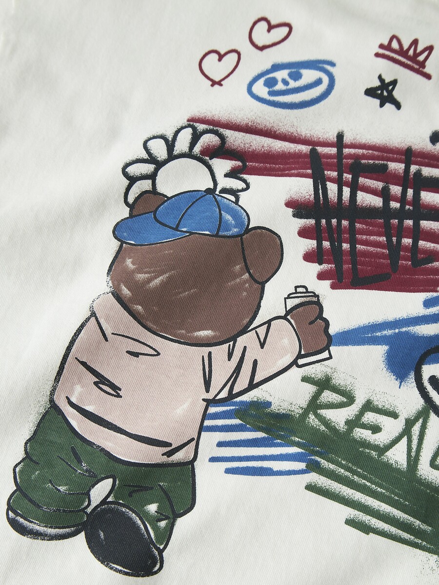 Nomeie como quiser<br>Camiseta de manga curta com estampa na frente e nas costas