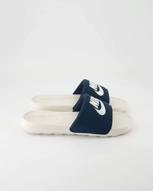 Nike Nike Victori One Slide Pantoletten in Blau