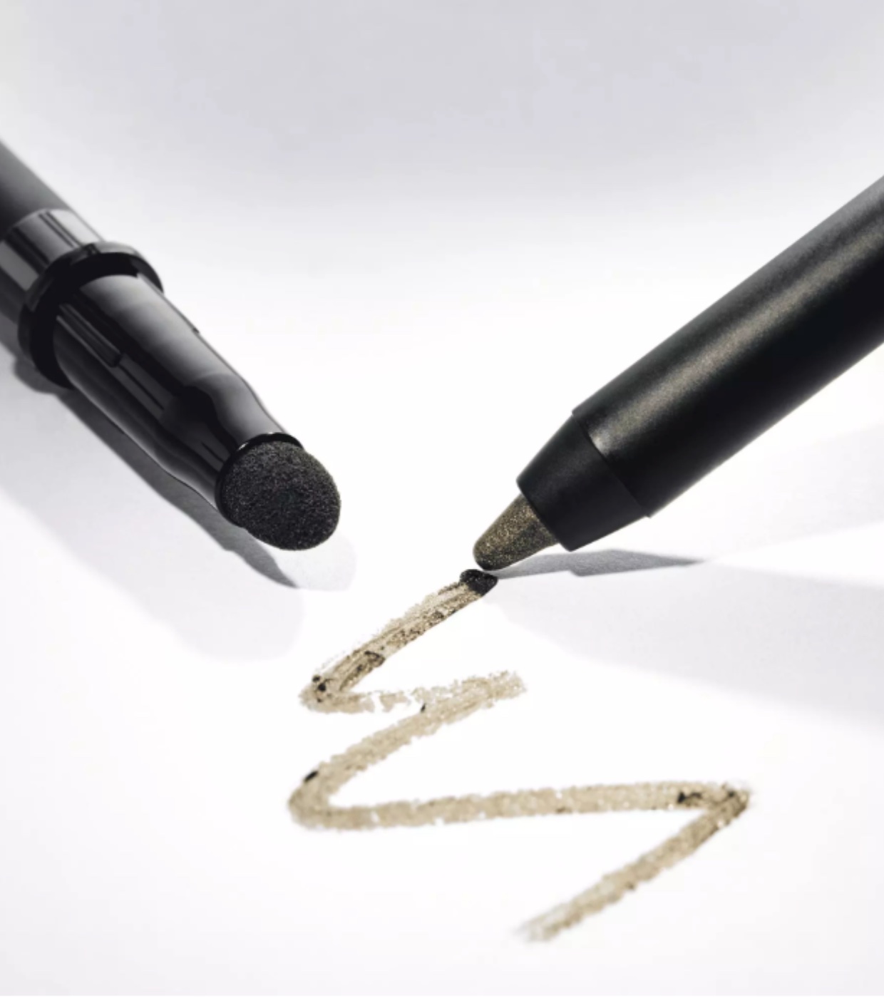 Catrice - Delineador Jewel Glide Effect - 040: Golden Jade