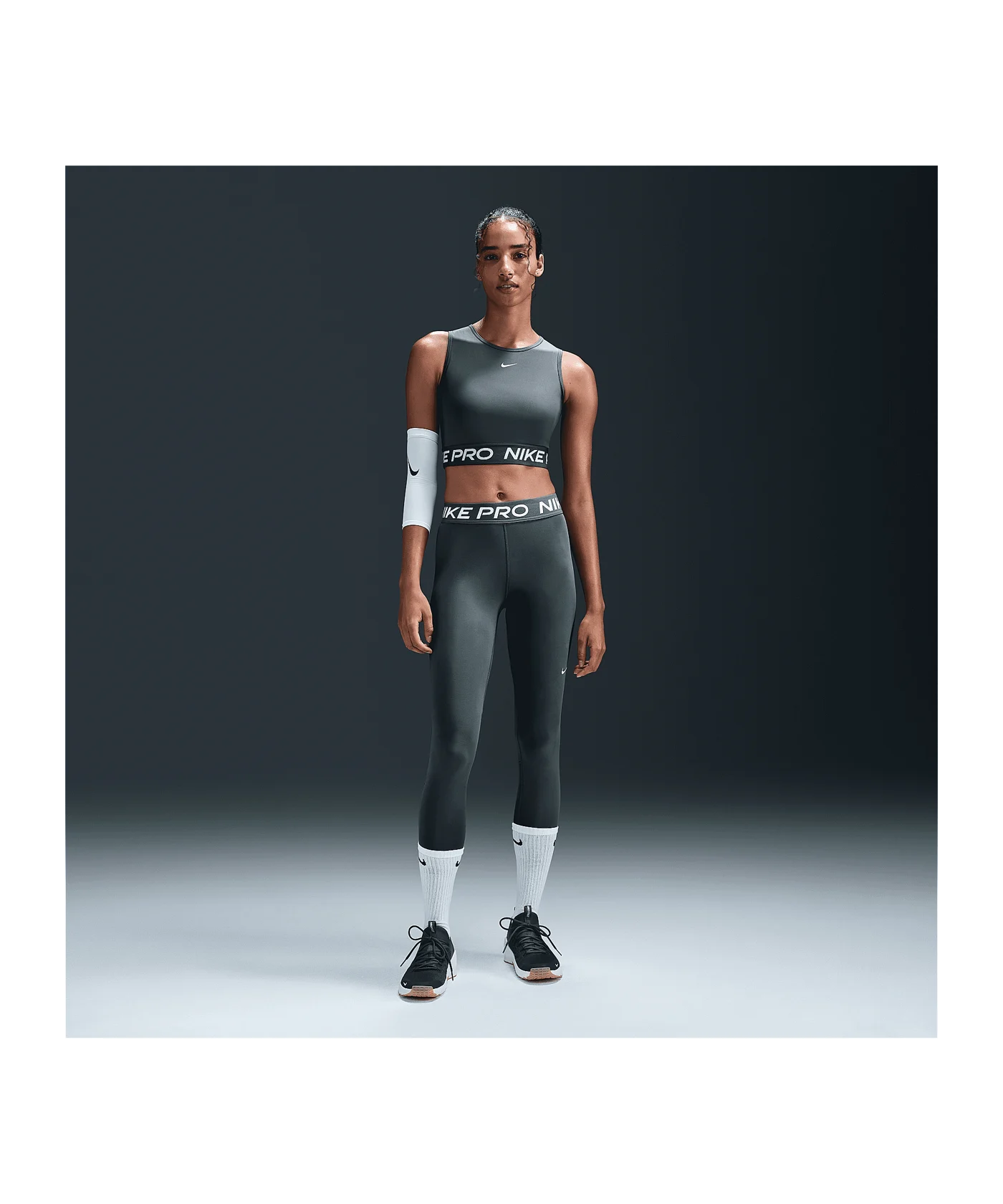 Nike Pro 365 Crop Tanktop Damen Grün F338