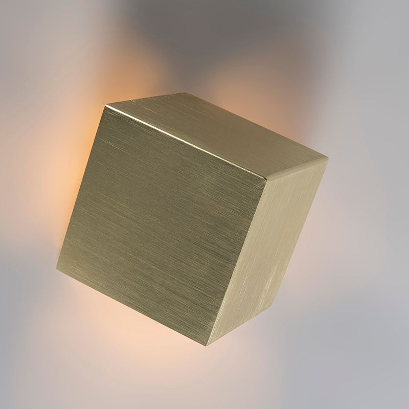 Moderne wandlamp goud met lichteffect - Cube