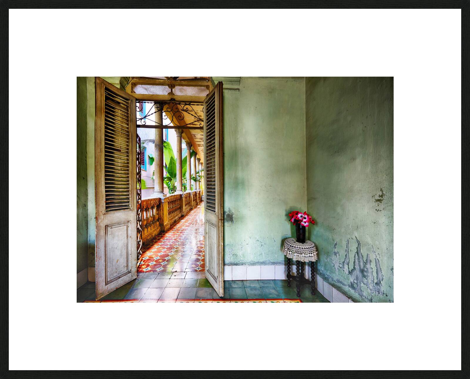 House of Magali - Havana by Werner Pawlok - Limited Edition. Edition of: 150. Signed.