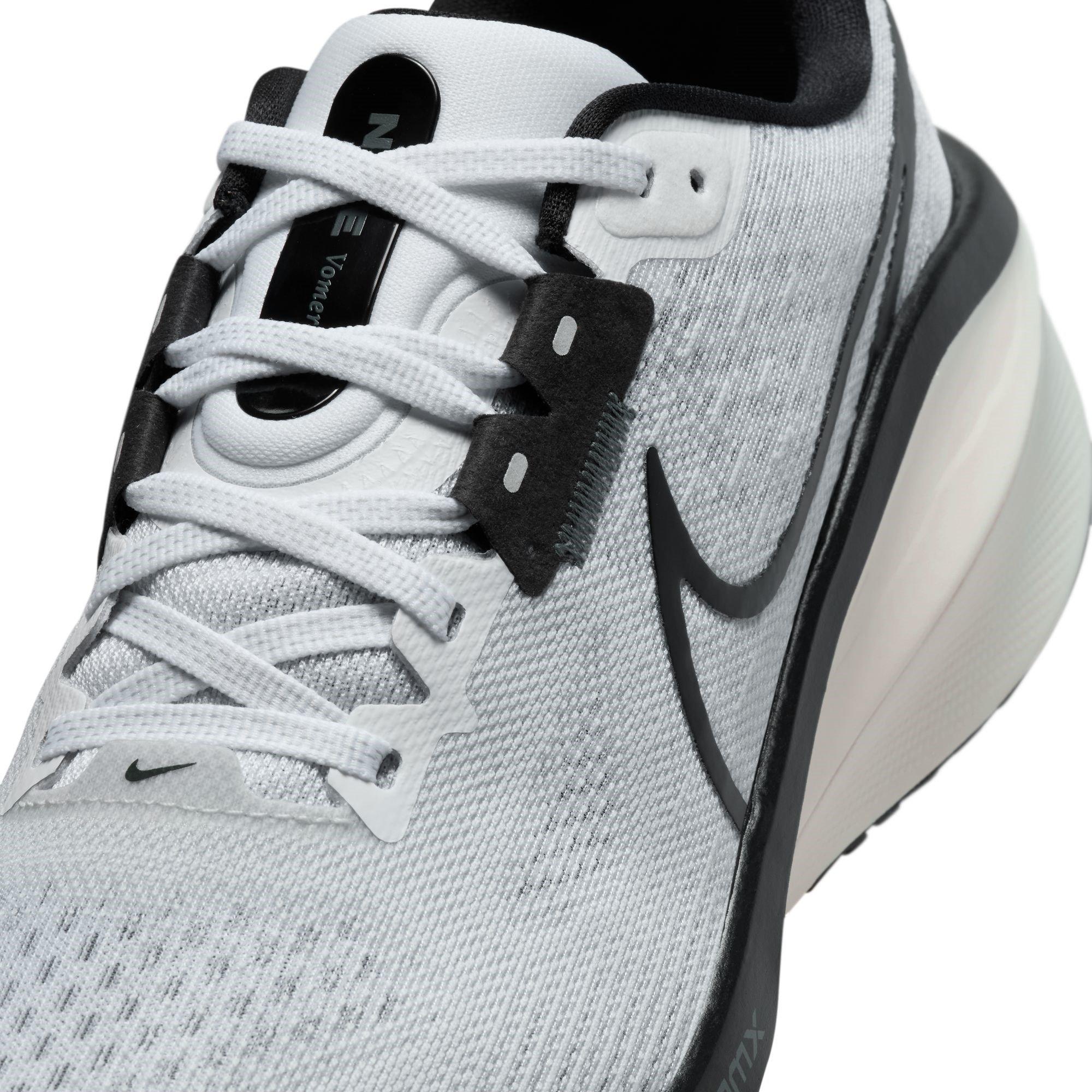Nike Vomero 17 Womens Road Running Shoes