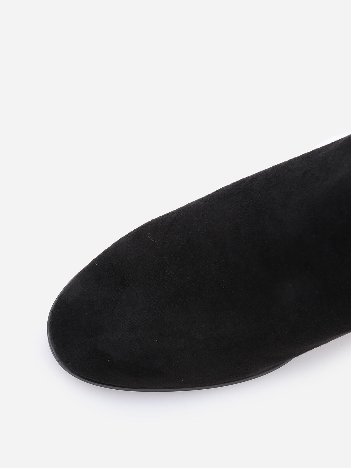 Bottines en suédine à talon et bout rond- Noir