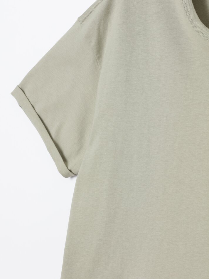 Camiseta básica de corte longo - Verde Médio