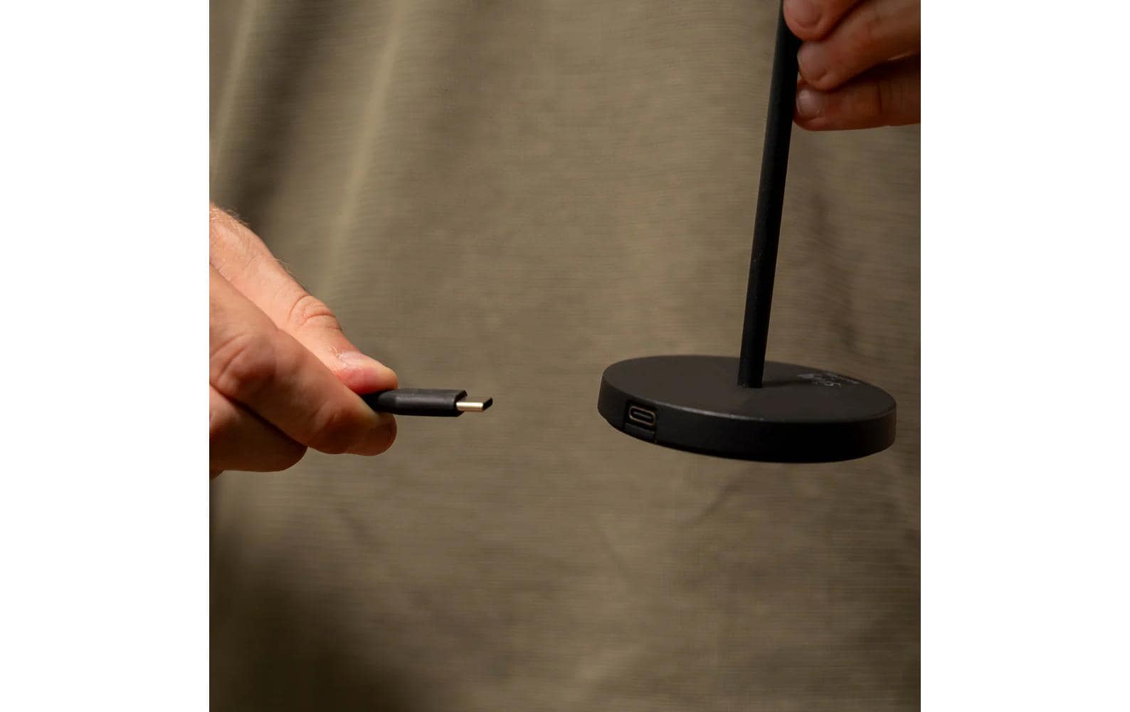 Tischleuchte Magnet-Leuchte Monaco Schwarz inkl. PlatzsetModerne Leuchte mit smarter, innovativer Magnetlösung