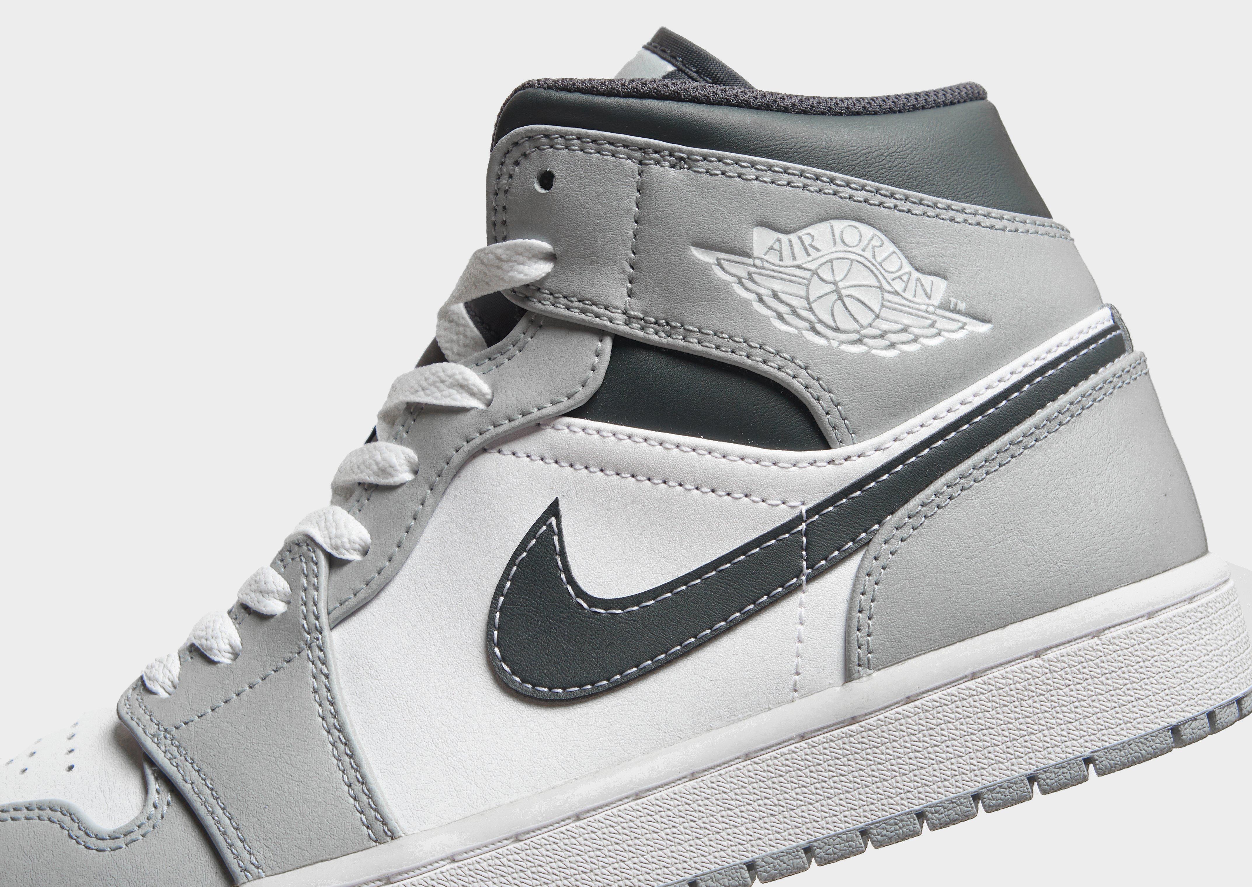 Jordan Air 1 Mid