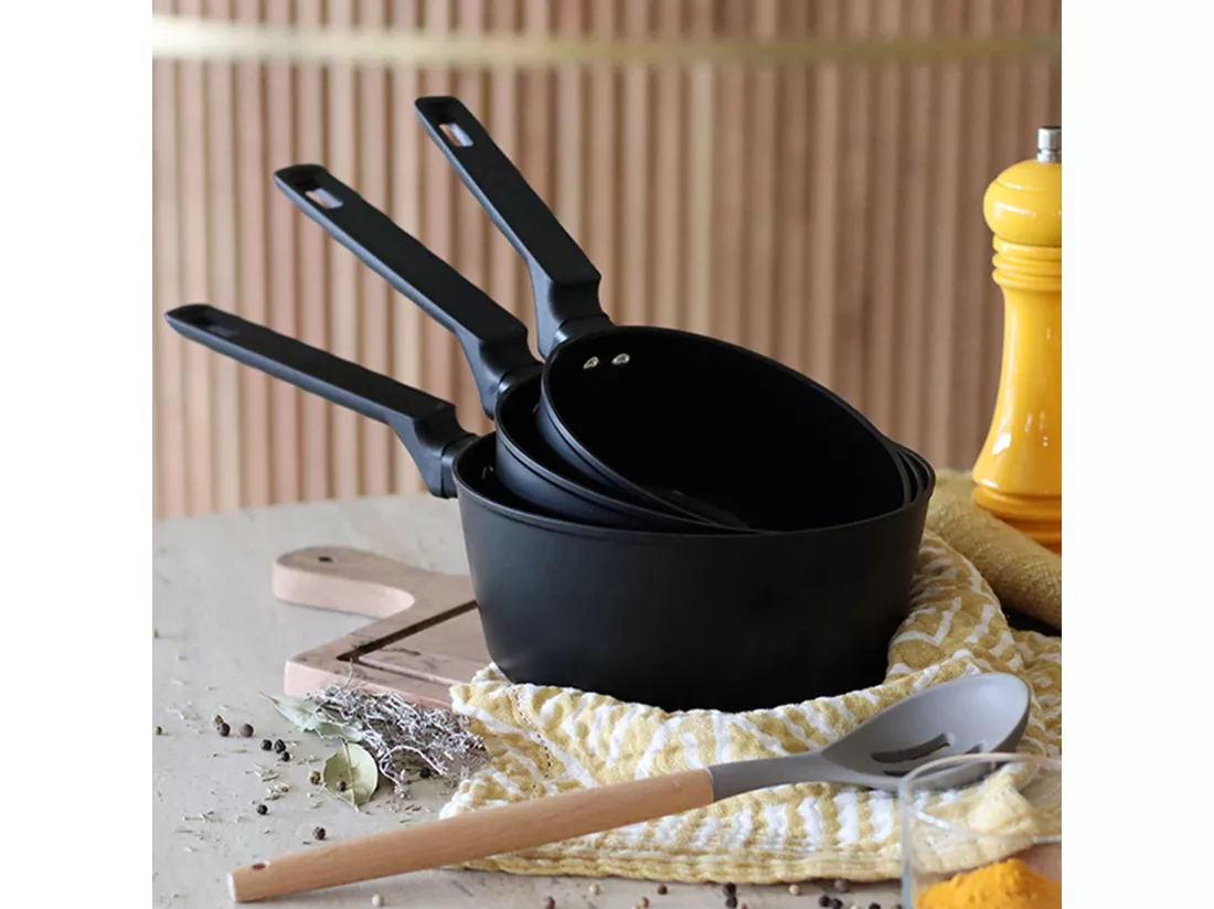 Menastyl - Casserole First 18cm En Aluminium Noir Induction