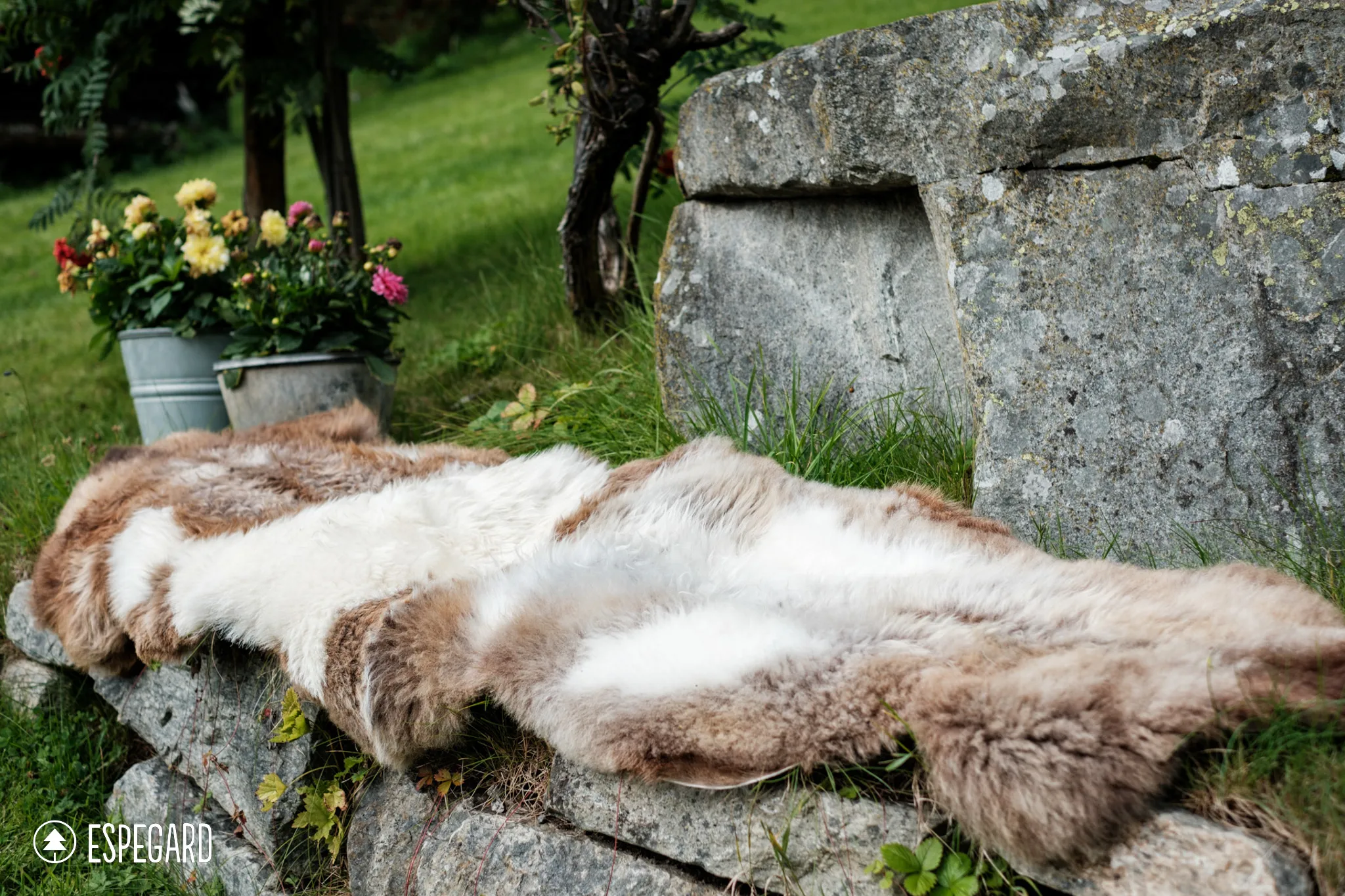 Espegard Lammeskinn Lang