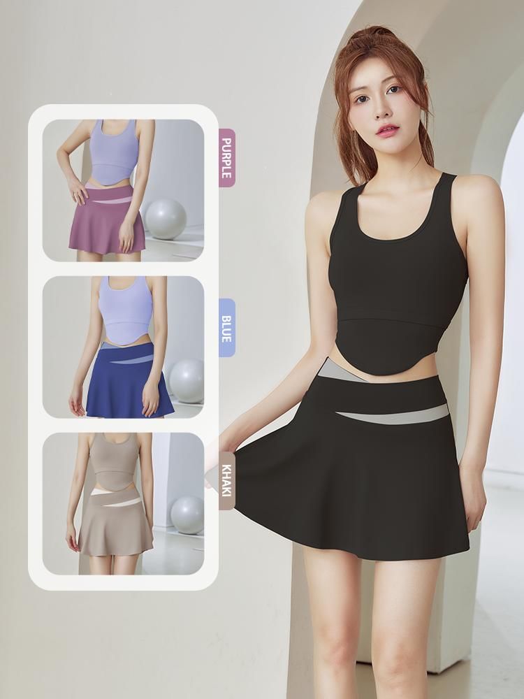 FAYE - Effen sport tanktop / rok / set