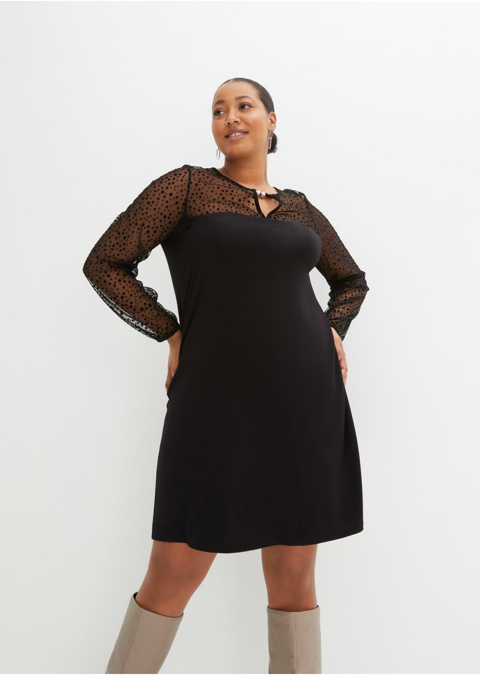 Robe en jersey avec empiècement en mesh