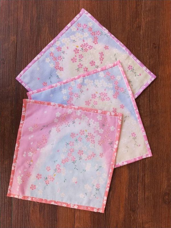 Rabenda - Zakdoek met bloemenprint