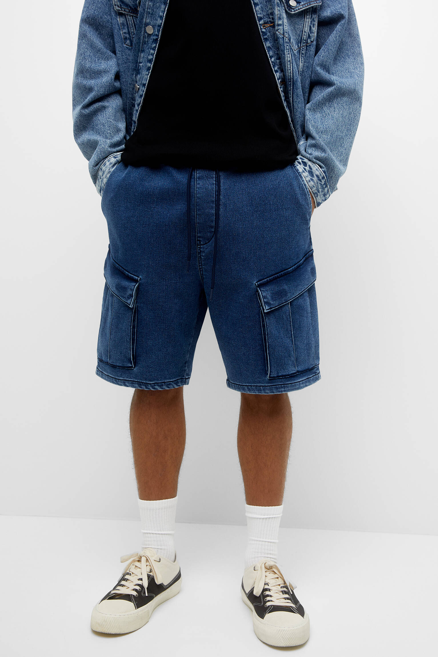 Bermuda cargo jeans - Azul médio