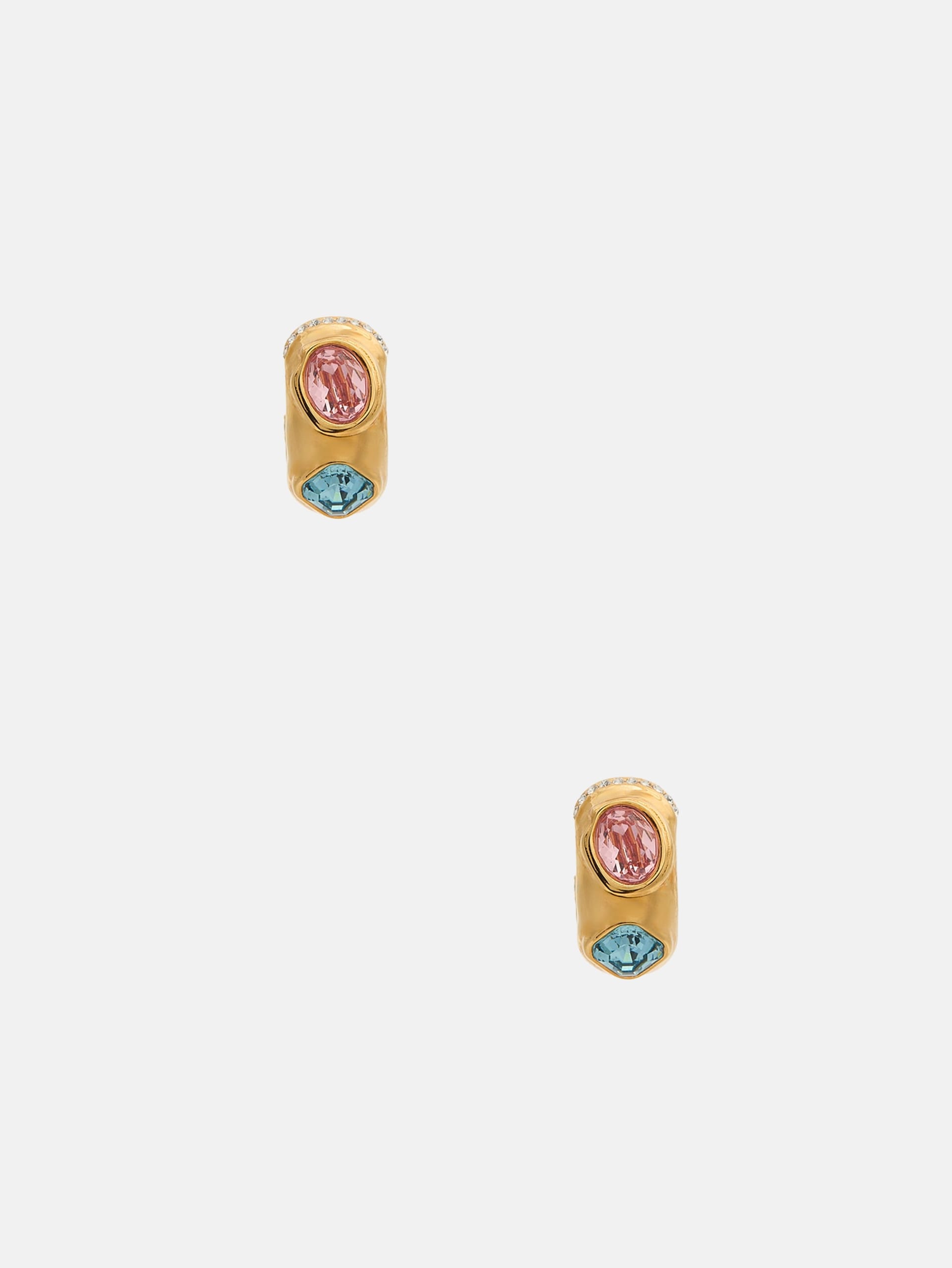 Brincos de argola tipo huggie com cristais multicoloridos em tom dourado