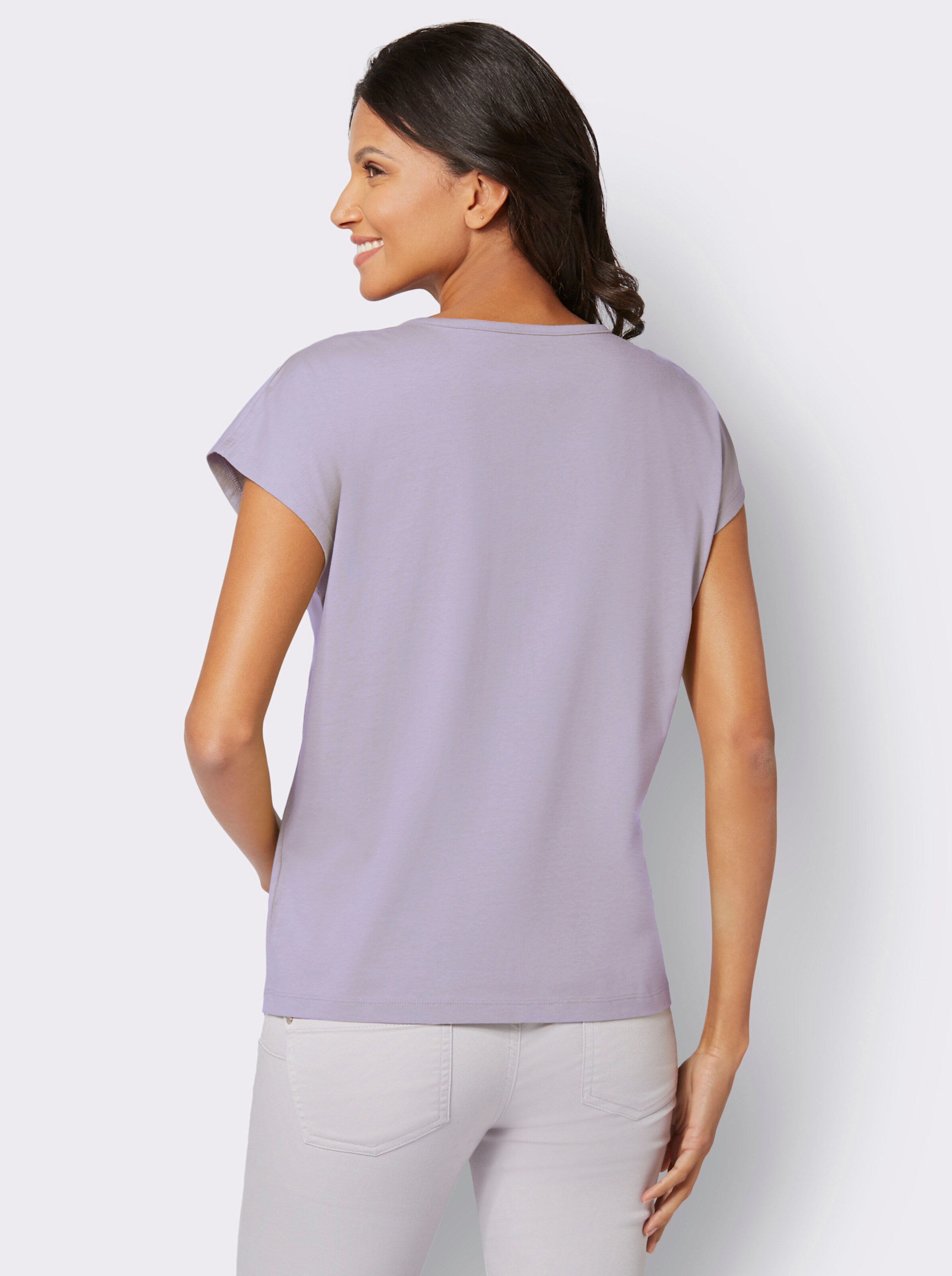 V-Shirt in aktuellen Farben