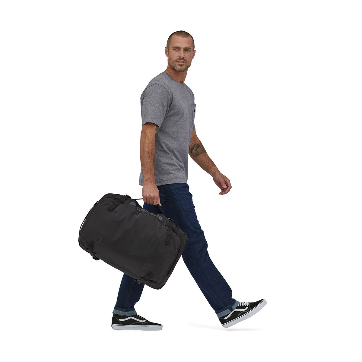 Patagonia Black Hole MLC 45 L (Black)