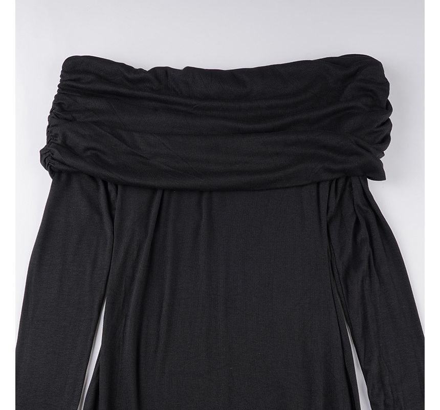BrickBlack - Lange mouw off-shoulder effen asymmetrische ruche rand split maxi kokerjurk